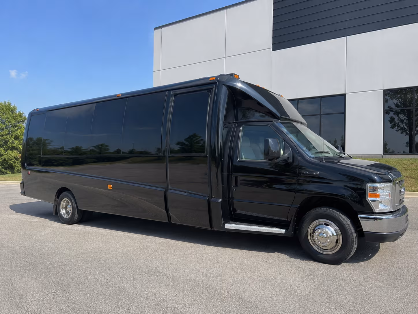 Nashville Concert & Music Festival Transportation party bus exterior