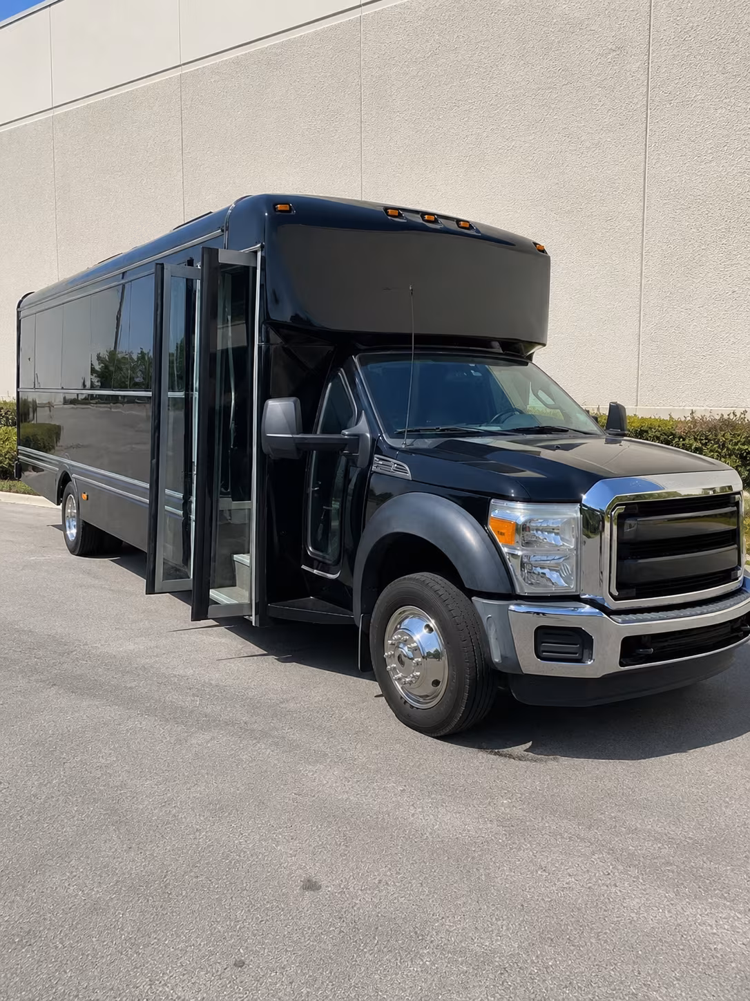Nashville Wedding Transportation party bus exterior
