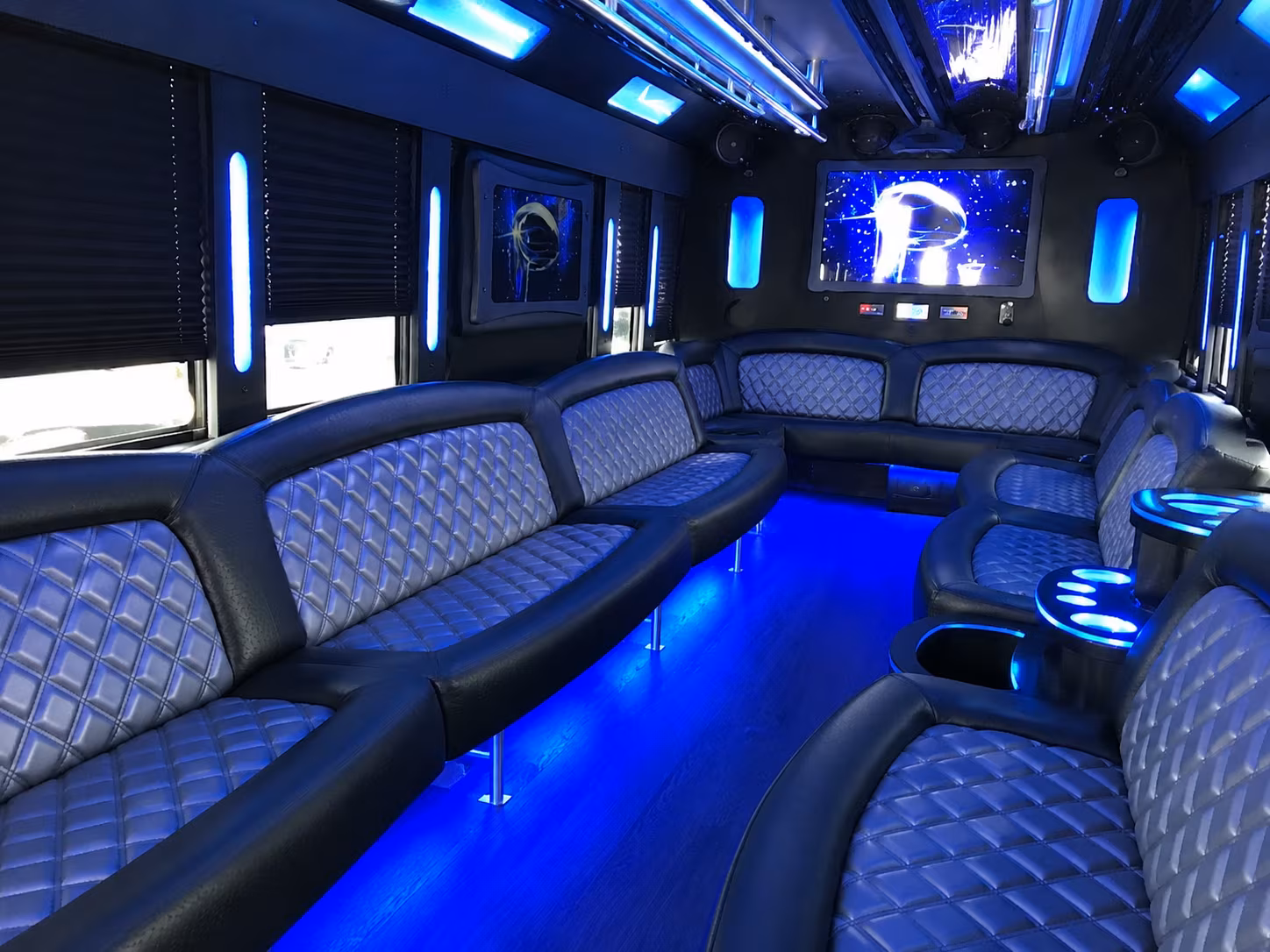 Nashville Winery Tour & Pub Crawl Transportation party bus exterior